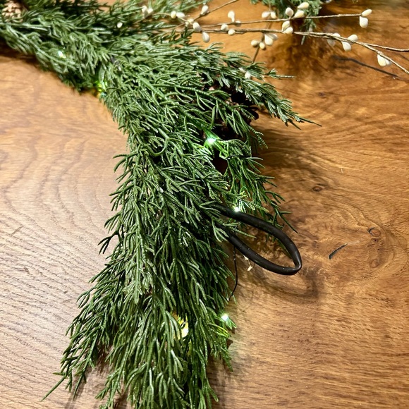 Viral Norfolk Pine Real Touch Garland 9ft by Aspen VHTF TIKTOK FAMOUS Pre Lit - Picture 16 of 16